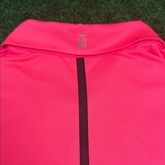 Tiger Woods Collection by Nike Polo (Pink/ Size Large) - Picture 7 of 9